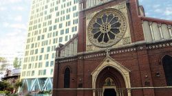 Dezvoltatorul Cathedral Plaza cere daune de 70 milioane de euro de la primarul Oprescu