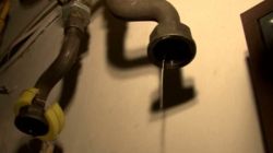 Un instalator din Vaslui a racordat teava de gaze la cea de apa