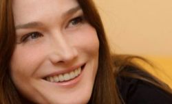 Fiica presedintelui francez se va numi Giulia Sarkozy