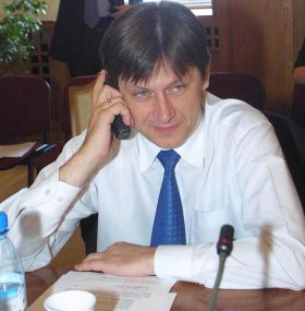 Crin Antonescu vrea sa stie cine il tot judeca pe Daianu