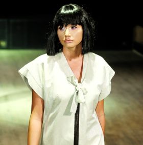 Designerul Adrian Oianu propune imprimeul virtual