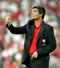 Juande Ramos si-a reziliat contractul cu Sevilla pentru a merge la Tottenham