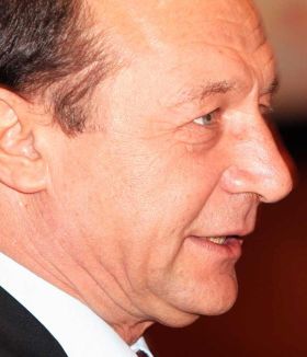 Basescu: Liberalii s-ar putea sa aiba surprize de la DNA