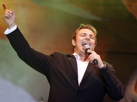 Horia Brenciu isi lanseaza primul album muzical