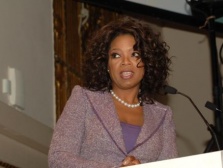 Oprah si-a lansat propriul canal pe YouTube