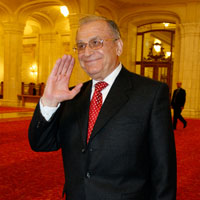 Ion Iliescu a facut primii pasi in minunata lume noua a blogurilor