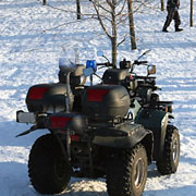 Un calugar de la Manastirea Curtea de Arges s-a rasturnat cu ATV-ul