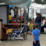 Guvernul italian renunta la decretul privind expulzarile, dar lucreaza la unul nou