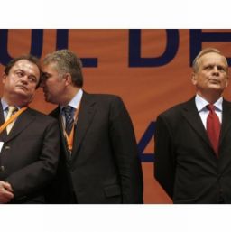 Stolojan prim-ministru, Blaga primar al Capitalei