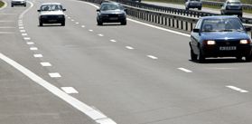 Zeci de masini implicate in accidente in lant produse pe autostrazile A1 si A2