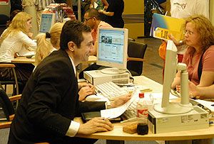 Piraeus Bank taie din dobinzi, in ciuda tendintelor