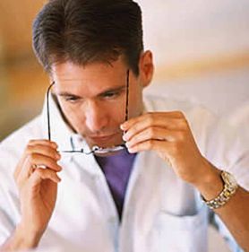 Medicii cer eliminarea impozitarii orelor de garda