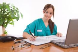 Toti medicii de familie vor primi laptopuri si imprimante pana in 15 mai