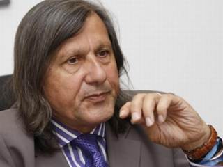 Ilie Nastase se razgandeste: 
