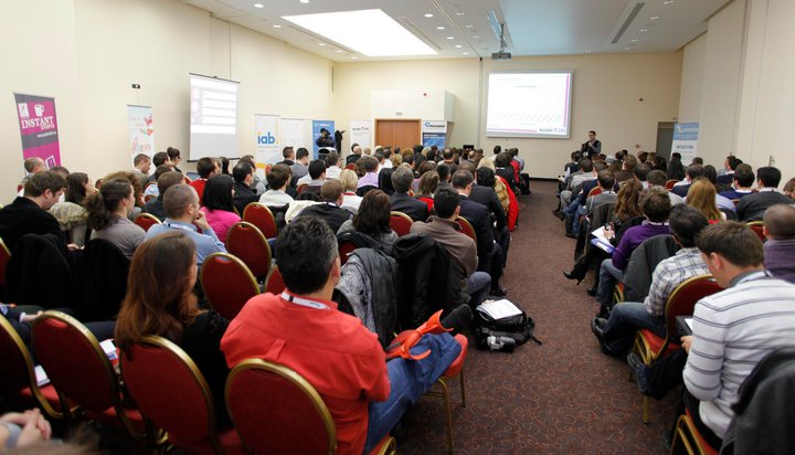 Diferenta intre munca si teapa la domiciliu