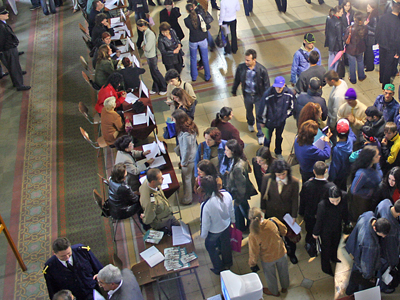 Luna cu șanse maxime de angajare 