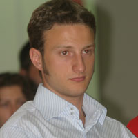 Andrei Iucinu poate purta numele tatalui sau, Tinu