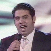 Costel Busuioc a semnat un precontract cu casa de discuri Sony BMG