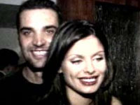 Lazariuc si Tiriac isi aduc baietelul in tara abia la vara