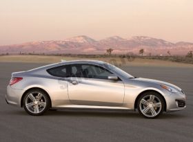Hyundai Genesis coupe, spionat
