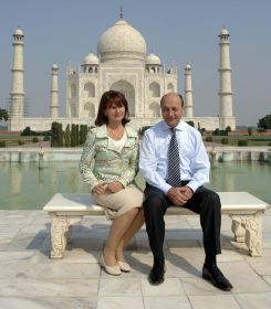 Presedintia, despre zvonul legat de un posibil divort al lui Basescu: 