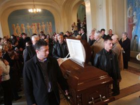 Pictorul Sabin Balasa a fost inmormantat la Iasi