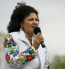 Irina Loghin lasa Parlamentul pentru Consiliul General al Bucurestiului