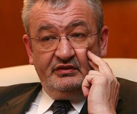 Vladescu loveste in pensii si pleaca