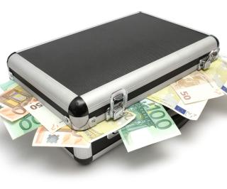 DNA merge la dublaj ? inca un dosar de mita pentru Gigi Becali