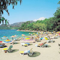 Turistii din Romania vor invada plajele din Grecia si Turcia