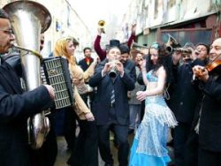 Mahala Rai Banda si alte trupe romanesti, la un Festival al interculturalitatii din Franta