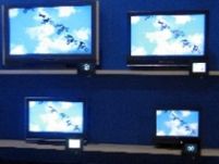 Daca nationala trece de grupe, romanii isi primesc inapoi o parte din banii pe plasme si LCD-uri