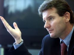 Fernandes si Spadacio au semnat contracte pe trei ani cu Rapid