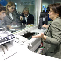 Dobanzile la credite, disputate intre bancheri si Protectia Consumatorilor