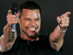 Ricky Martin a devenit tata de baieti gemeni