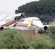 Un Boeing 737 s-a prabusit la decolare in capitala Kargazstanului