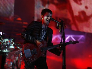 Muse a compus piese pentru cel de-al cincilea album al sau