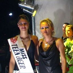 Surorile Irina si Mihaela Deordica, afacere de succes in Italia