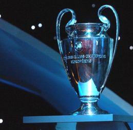 Steaua si CFR, aruncate in grupele mortii: Chelsea, Bayern, AS Roma si Olympique vin in Romania