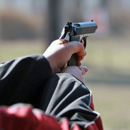 Un tanar a fost impuscat in cap de un prieten pe o terasa din Vama Veche