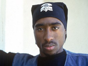 Tupac Shakur, lider in topul subiectelor supraevaluate din industria muzicii