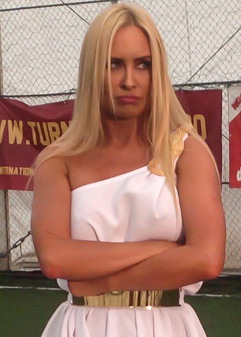 EXCLUSIV: Ce reactie a avut Vica Blochina dupa ce a aflat ca Piturca s-a vazut cu fiul lor