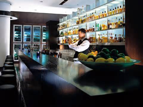 Ajutor barman 