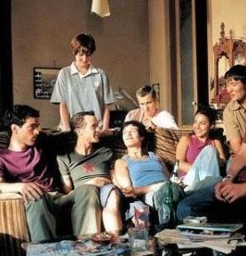 Studentii cauta prin ziare colegi de apartament