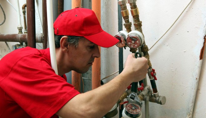 Instalator, 1500eu/luna, Franta