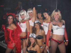 Prostituatele se reprofileaza: fac trotuarul online!