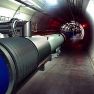 Acceleratorul de particule de la CERN s-a oprit din cauza unei pene de curent