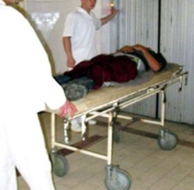 Scandal la spitalul din Roman. Pacient lasat sa moara pe targa, fara vreun prim-ajutor