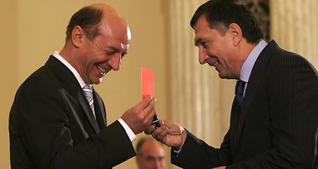 Ion Craciunescu a lasat fotbalul pentru politica si candideaza din partea PD-L