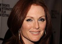 Nevazatorii protesteaza impotriva noului film al lui Julianne Moore, 